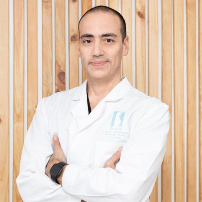 Dr. Héctor Sosa